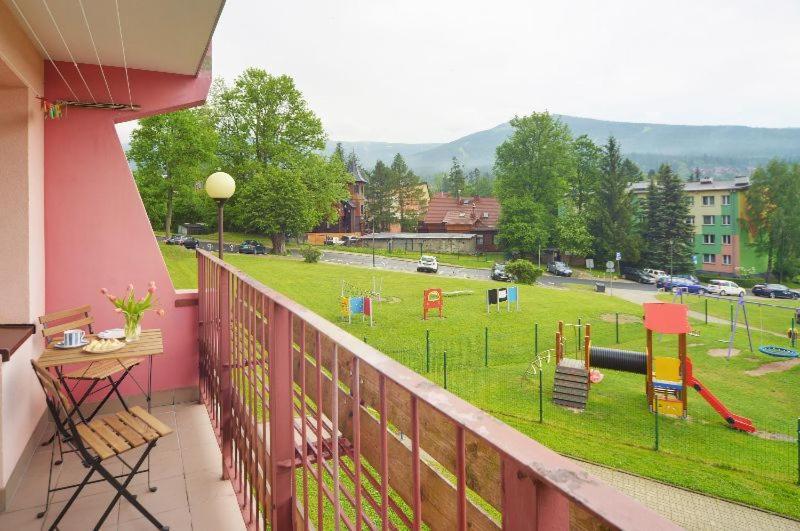 Trevilles Apartamenty - Granatowy Szklarska Poręba Buitenkant foto